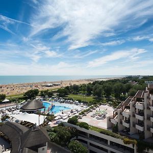 Aparthotel Holiday