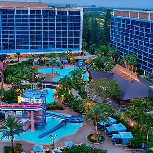 Disneyland Hotel